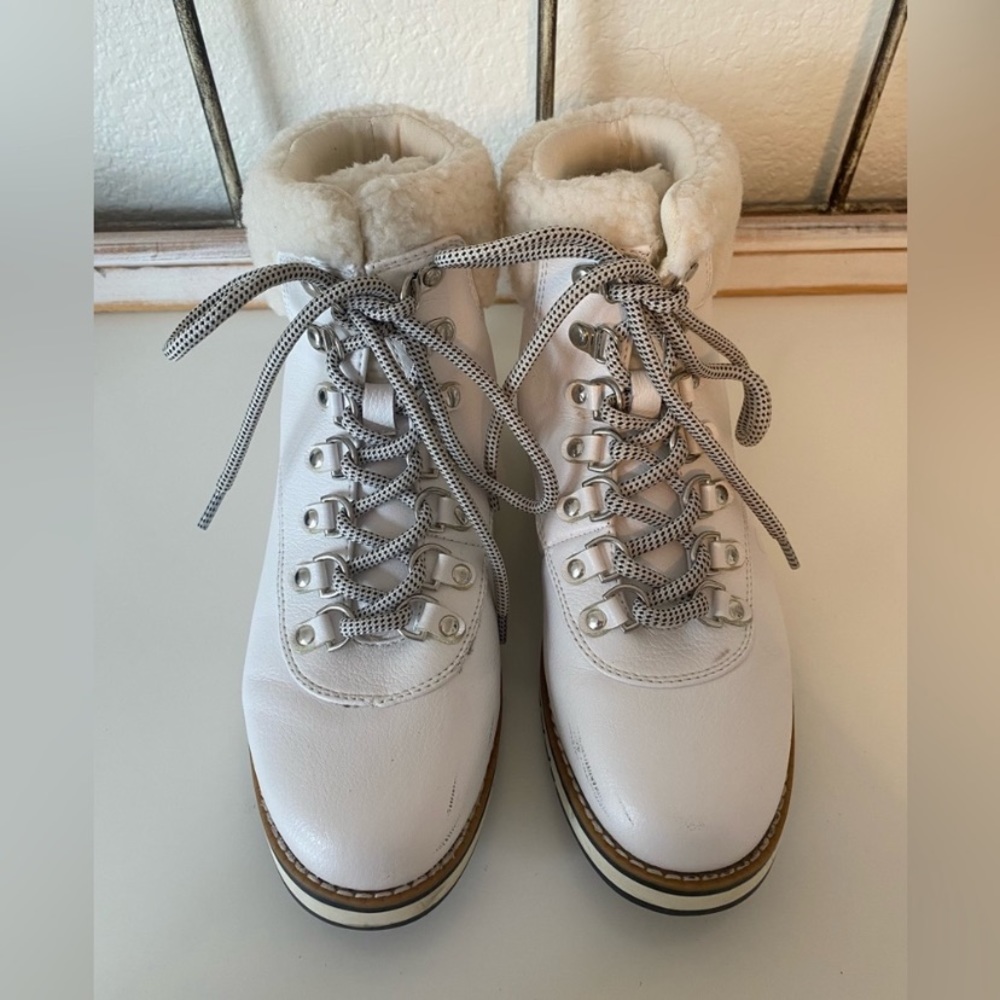 Women’s White Mountain Boots